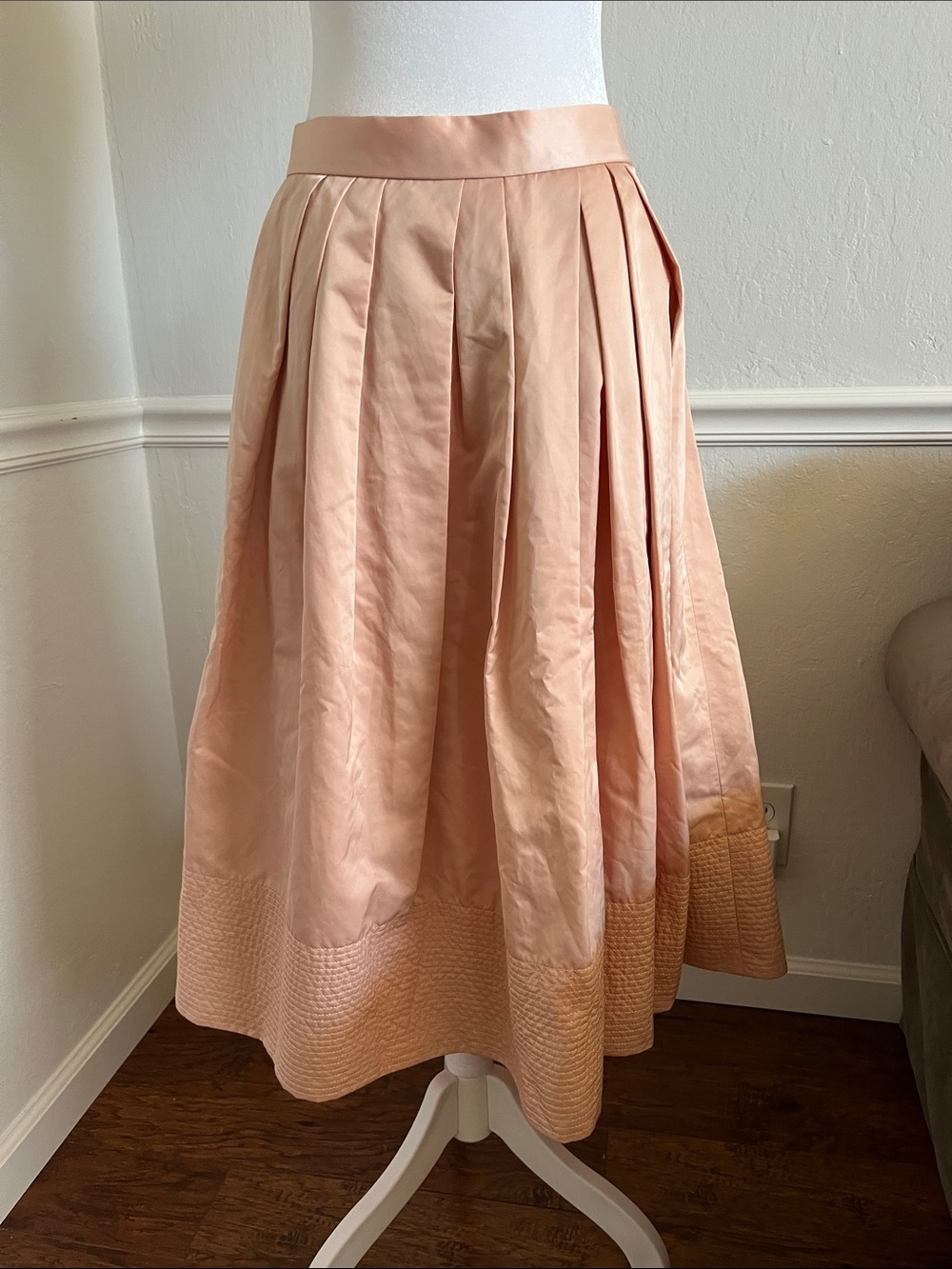 NWT Banana Republic Peach Pleated Midi Skirt